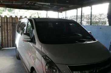 Hyundai Starex gold 2013 for sale 