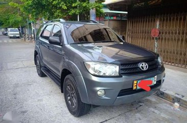 Toyota Fortuner G 2011 for sale