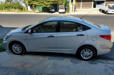 Hyundai Accent 2013 gas manual for sale