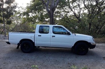 2000 Nissan Frontier for sale