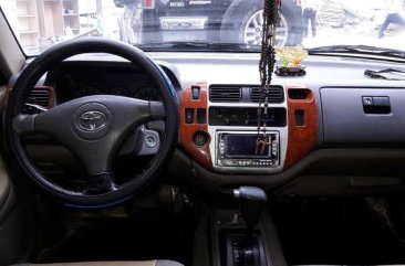 Toyota Revo VX200 2004 for sale