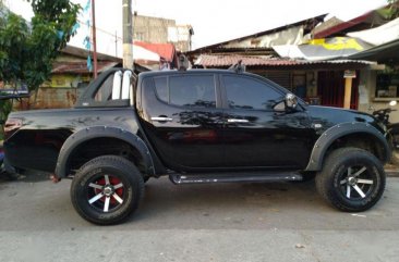 Mitsubishi Strada 2010 for sale