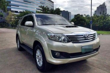 2013 Toyota Fortuner V 4x4 Automatic for sale 