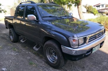Toyota Hilux 4x2 1999 for sale 