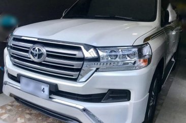 Toyota LAND CRUISER VX 200 Dubai AT 2017