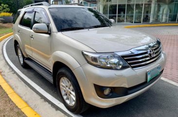 TOYOTA FORTUNER GAS 4X2 AT 2012 for sale