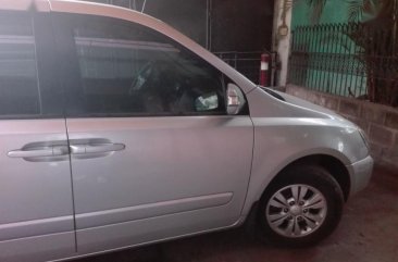 Kia Carnival 2013 MT for sale 