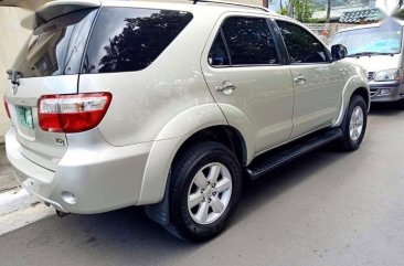 2009 Toyota Fortuner 2.7G for sale