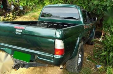 Mitsubishi Strada 2000 for sale