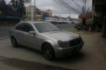 Like New Mercedes Benz C200 for sale