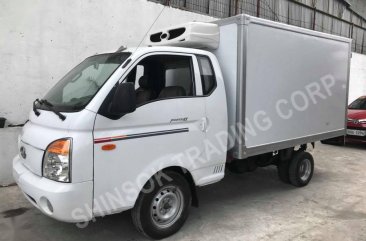 Selling 2nd Hand (Used) Hyundai Porter 2018 Van in Manila