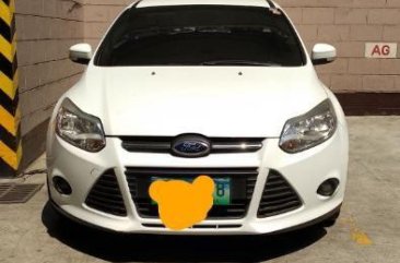 Selling 2nd Hand (Used) Ford Focus 2014 in Manila