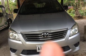 Selling 2nd Hand (Used) 2014 Toyota Innova Manual Diesel in Manila