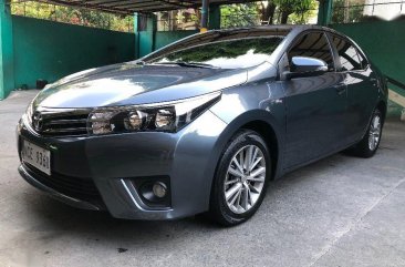 Selling Toyota Altis 2016 Manual Gasoline in Quezon City