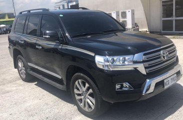 Selling 2nd Hand (Used) Toyota Land Cruiser 2018 in Pasig