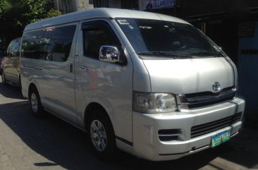 Selling 2nd Hand (Used) Toyota Hiace 2010 in Manila