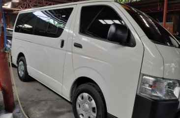 Selling Toyota Hiace 2017 Manual Diesel in Quezon City