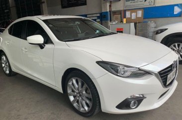 Selling Pearl White Mazda 2 2014 in Pasig