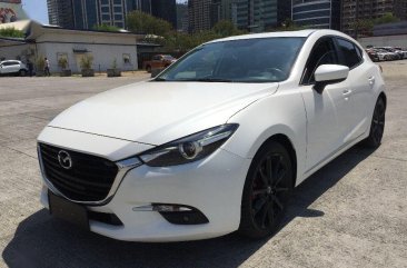 Selling Mazda 3 2017 Automatic Gasoline in Pasig