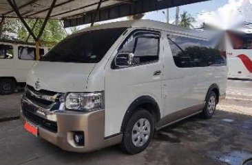 Selling 2nd Hand (Used) Toyota Hiace 2015 in Tarlac City