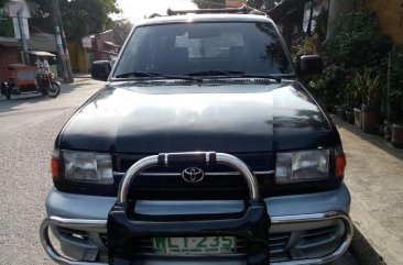 Selling Toyota Revo 2000 Manual Gasoline in Caloocan