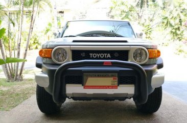 Selling 2nd Hand (Used) Toyota Fj Cruiser 2016 in Olongapo