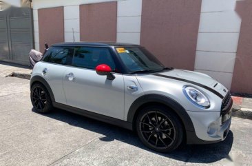 Selling 2nd Hand (Used) 2018 Mini Cooper S Automatic Gasoline in Pasig