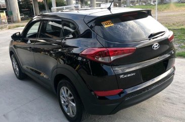 Selling 2nd Hand (Used) 2016 Hyundai Tucson in Parañaque