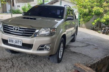 2nd Hand (Used) Toyota Hilux 2015 Automatic Diesel for sale in Tarlac City
