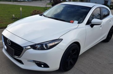 Sell Brand New 2018 Mazda 3 Hatchback in Santa Rosa