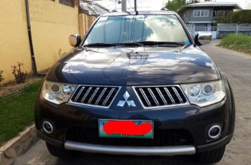 Selling 2nd Hand (Used) 2012 Mitsubishi Montero Automatic Diesel in Mabalacat