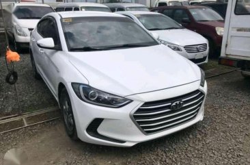 Selling Hyundai Elantra 2016 in Cainta