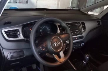 Selling Kia Carens 2014 at 60000 in Macabebe