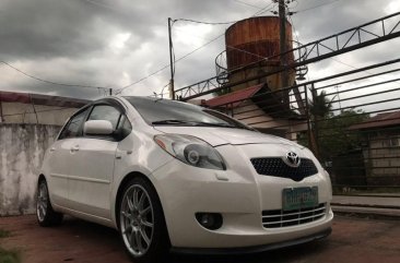 Sell White 2008 Toyota Yaris in San Fernando