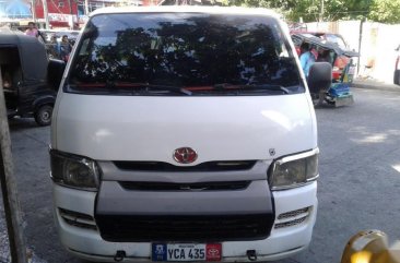 Selling 2nd Hand (Used) Toyota Hiace 2005 Van in Pagadian