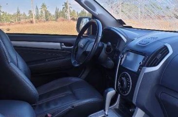 2nd Hand Isuzu Mu-X 2015 Automatic Diesel for sale in Lipa