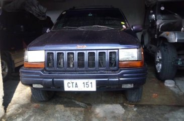 Selling 2nd Hand (Used) Jeep Cherokee 2000 in Quezon City
