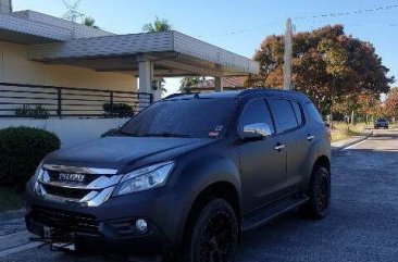 2nd Hand Isuzu Mu-X 2015 Automatic Diesel for sale in Lipa