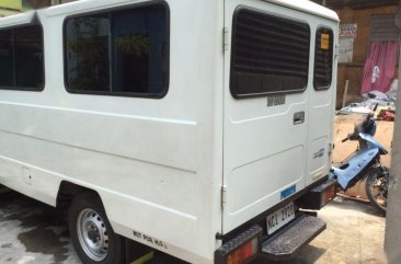 For sale Used 2016 Mitsubishi L300 Van in Quezon City