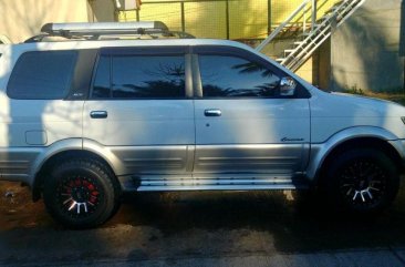 Selling 2nd Hand Isuzu Crosswind 2007 in Makati