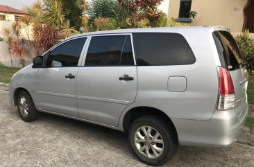 Selling Used Toyota Innova 2009 in Muntinlupa