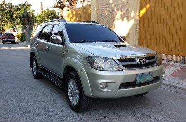 For sale Used 2005 Toyota Fortuner Automatic Diesel in Quezon City