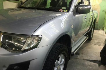 Selling Mitsubishi Strada 2011 Automatic Diesel in Malabon