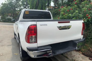 White Toyota Hilux 2016 for sale