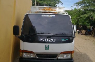 Selling Isuzu Elf 2017 Manual Diesel in Bacolod