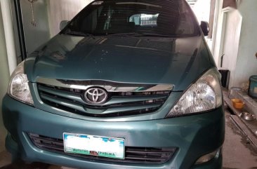 Selling 2nd Hand 2010 Toyota Innova at 70000 km in Bacoor