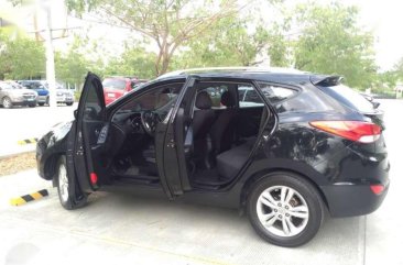 Selling Hyundai Tucson 2011 Manual Gasoline in Taytay