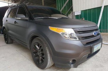 Black Ford Explorer 2013 at 50000 km for sale