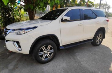 Selling White Toyota Fortuner 2017 in Marikina