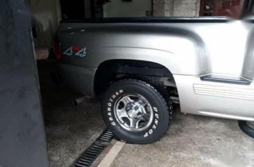 Selling Silver Chevrolet Silverado Automatic Gasoline in Marikina